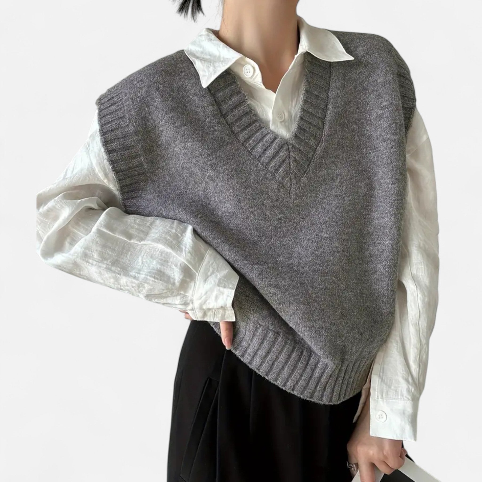 Rolezo | Women’s Sleeveless V-Neck Jumper – Refined Layers of Elegance